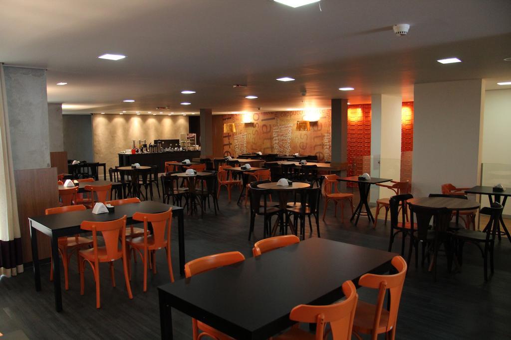 Vista Inn Express Contagem Esterno foto